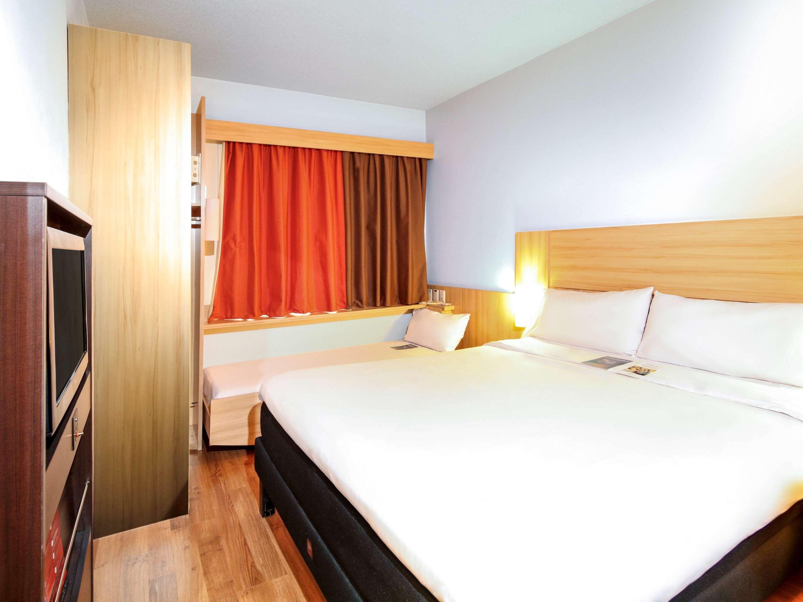 Ibis Paris 17 Clichy Batignolles パリホテル